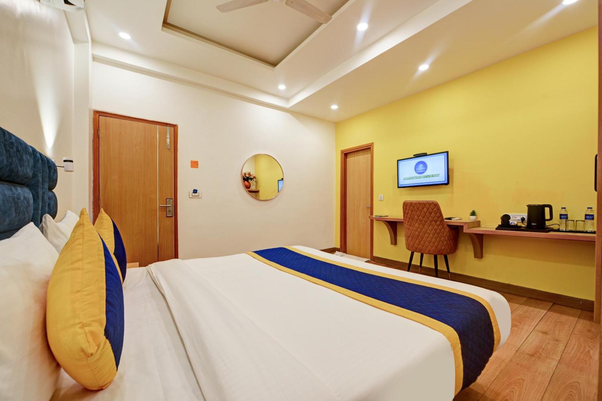 Aamantran Residency Hotel, Sohna Road, Sector 49, Gurugram Gurgaon Exterior foto